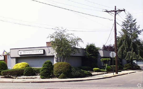 289 Central Ave, Metuchen, NJ for lease - Building Photo - Image 3 of 4