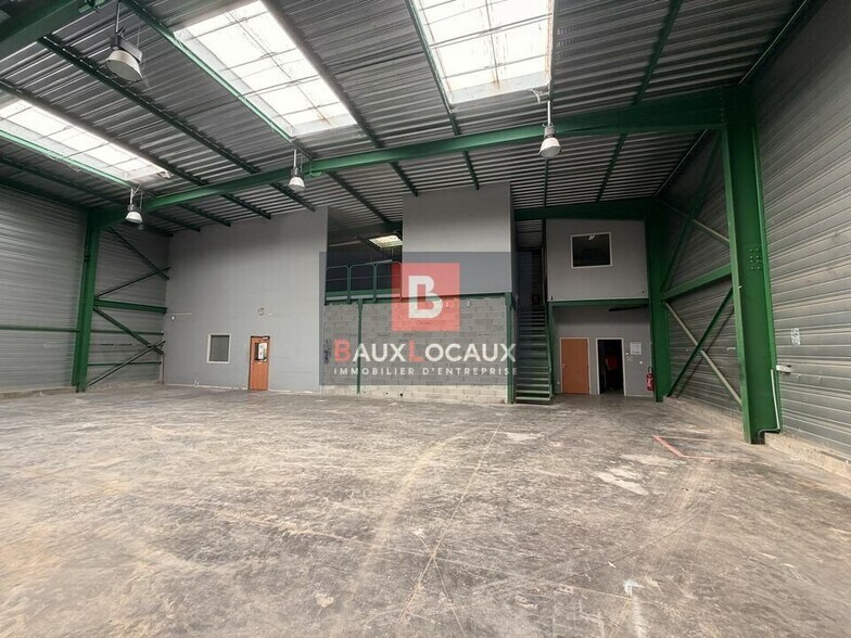 Flex in Montélimar for lease - Building Photo - Image 2 of 6
