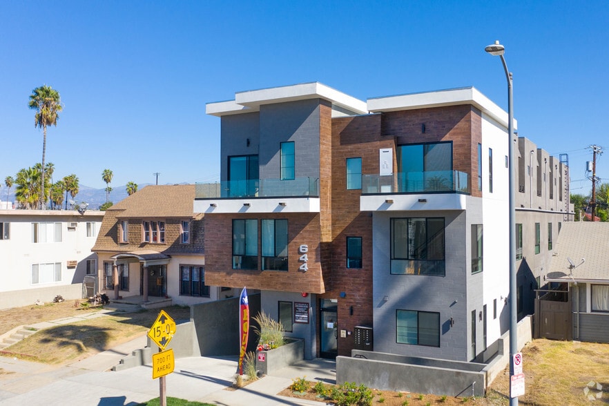 644 N Normandie Ave, Los Angeles, CA for sale - Building Photo - Image 2 of 39