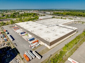 7700 Rte Transcanadienne, Pointe-claire, QC for lease Building Photo- Image 2 of 3