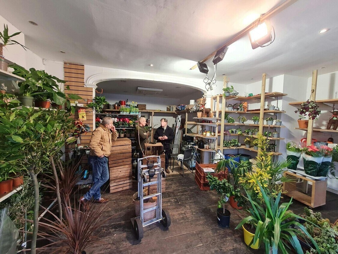 223 Upper Richmond Rd, Londres à vendre Photo intérieure- Image 1 de 4