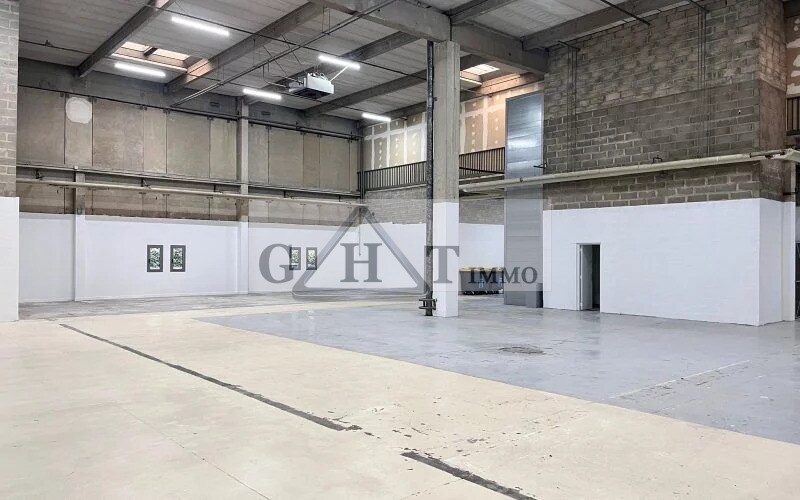 Industrial in Sarcelles for lease - Interior Photo - Image 3 of 6