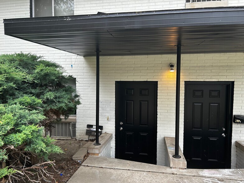 2613 W Wardcliffe Dr, Peoria, IL à vendre - Photo du bâtiment - Image 3 de 43