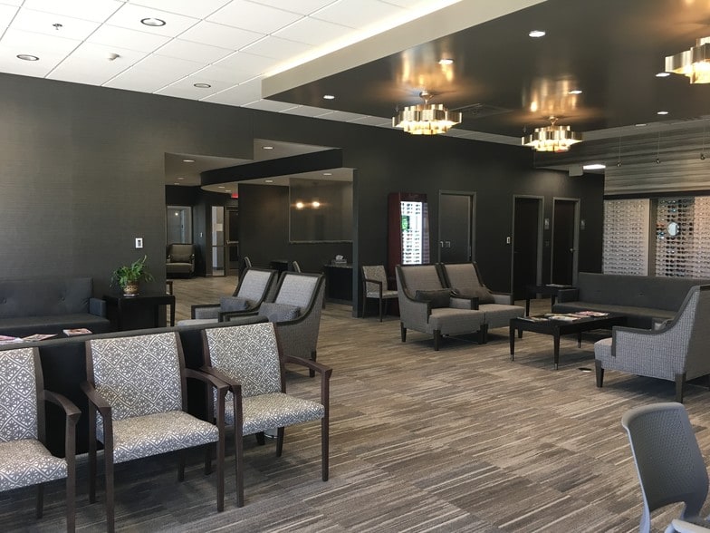 5500 Sergeant Rd, Sioux City, IA à louer - Hall d’entrée - Image 2 de 5