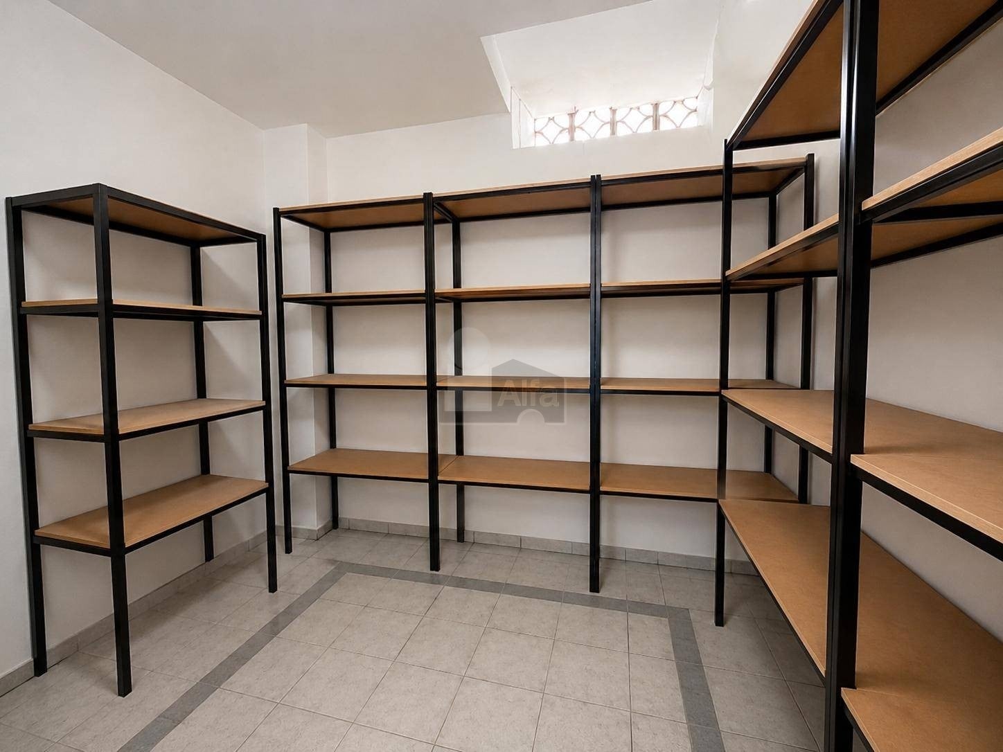Retail in Azuqueca de Henares, Guadalajara for lease Interior Photo- Image 1 of 1