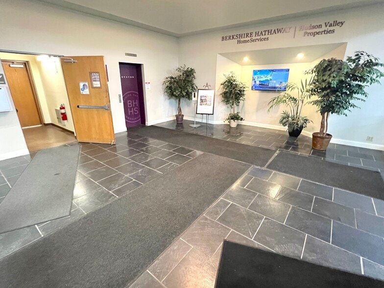 1100 Route 55, Lagrangeville, NY for lease - Building Photo - Image 3 of 19