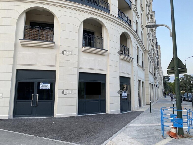 142 Rue De La Porte De Trivaux, Clamart à louer - Photo du bâtiment - Image 2 de 3