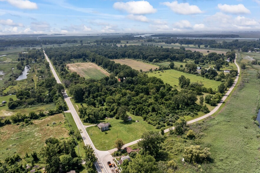 1803 Stewart St, Harsens Island, MI à vendre - Aérien - Image 2 de 86