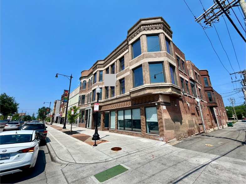 9139 S Commercial Ave, Chicago, IL for lease - Building Photo - Image 2 of 7