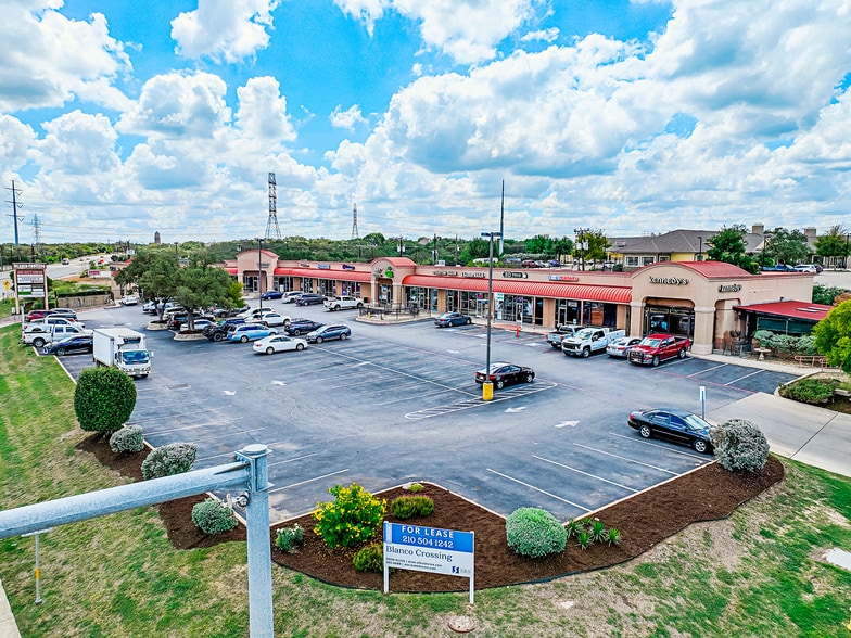 19179 blanco Rd, San Antonio, TX for lease - Primary Photo - Image 1 of 13