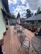 2924 E Burnside St, Portland, OR à louer Photo du bâtiment- Image 2 de 16