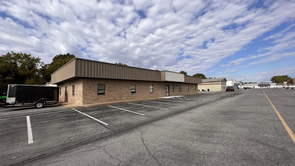 604 Otis Dr, Dover, DE for lease - Building Photo - Image 2 of 23