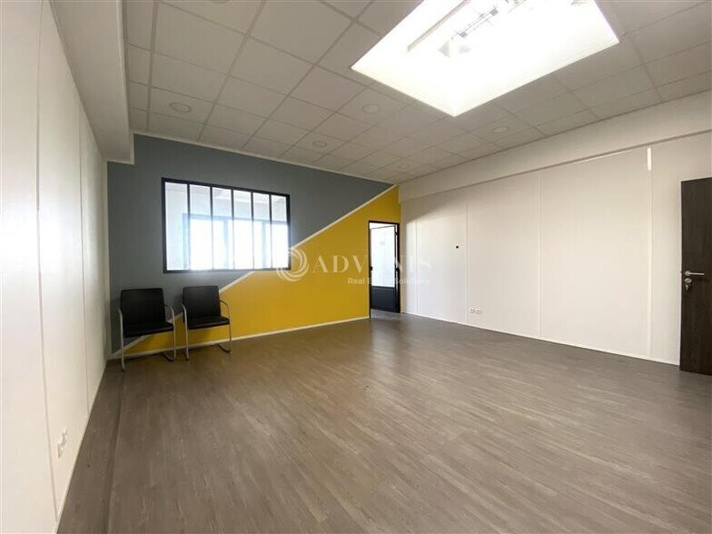 60 70 Rue De La Bongarde, Villeneuve-la-Garenne à louer - Photo intérieure - Image 2 de 7