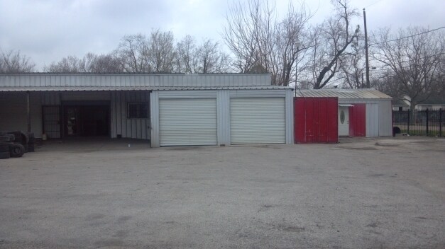 11353 Eastex Fwy, Houston, TX for lease Primary Photo- Image 1 of 6