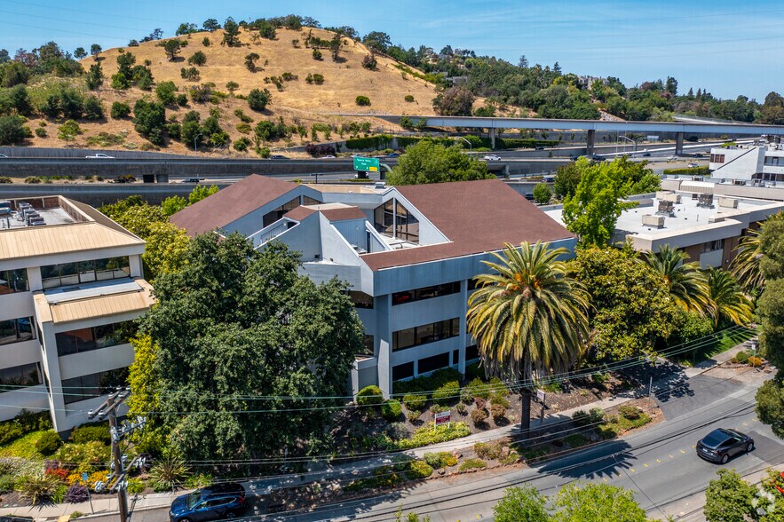 1407 Oakland Blvd, Walnut Creek, CA à louer - Aérien - Image 2 de 4