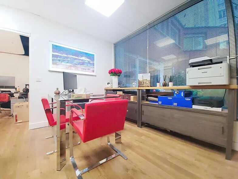 Bureau dans Paris à vendre - Photo intérieure - Image 1 de 4