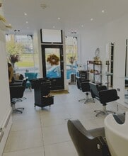 459 Poole Rd, Poole for lease Interior Photo- Image 2 of 2