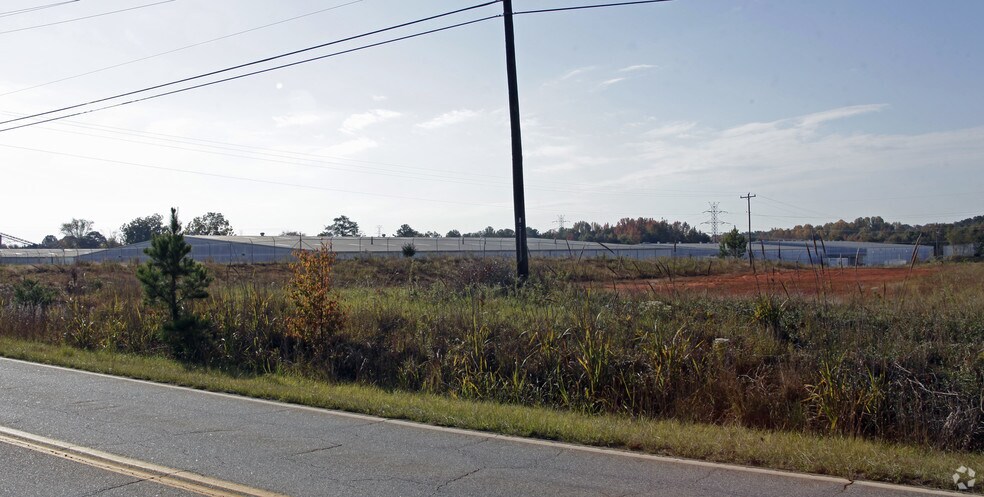 5301 Old Pearman Dairy Rd, Anderson, SC à louer - Photo du bâtiment - Image 3 de 3