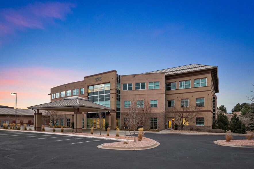 125 Inverness Dr E, Englewood, CO à louer - Photo du bâtiment - Image 2 de 16
