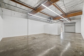 31304-31348 Via Colinas, Westlake Village, CA for lease Interior Photo- Image 2 of 9