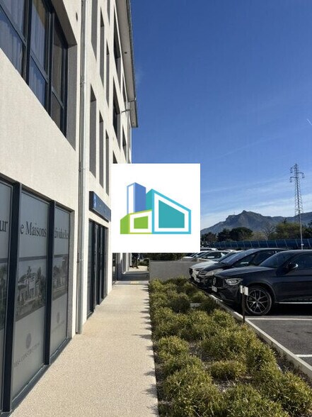 Commerce de détail dans Aubagne à louer - Photo du bâtiment - Image 2 de 3