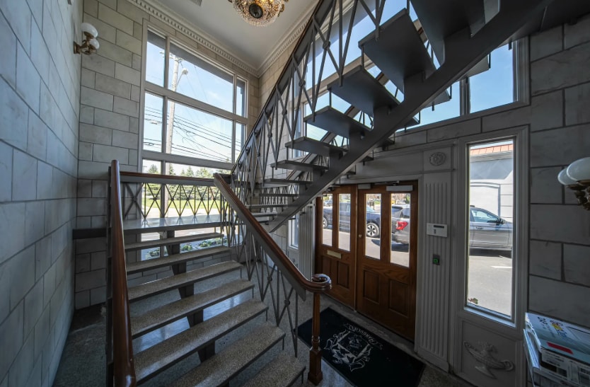 51-53 W Long Lake Rd, Bloomfield Hills, MI for sale - Building Photo - Image 2 of 11