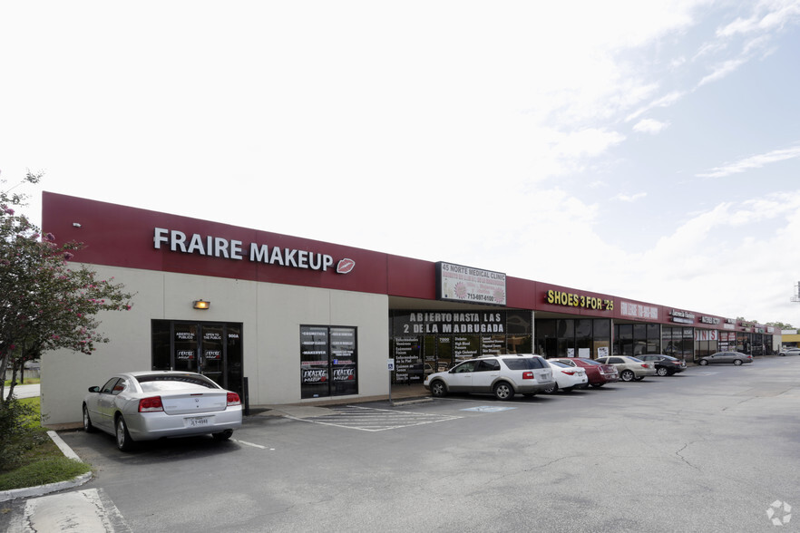 7000 North Fwy, Houston, TX for lease - Primary Photo - Image 1 of 10