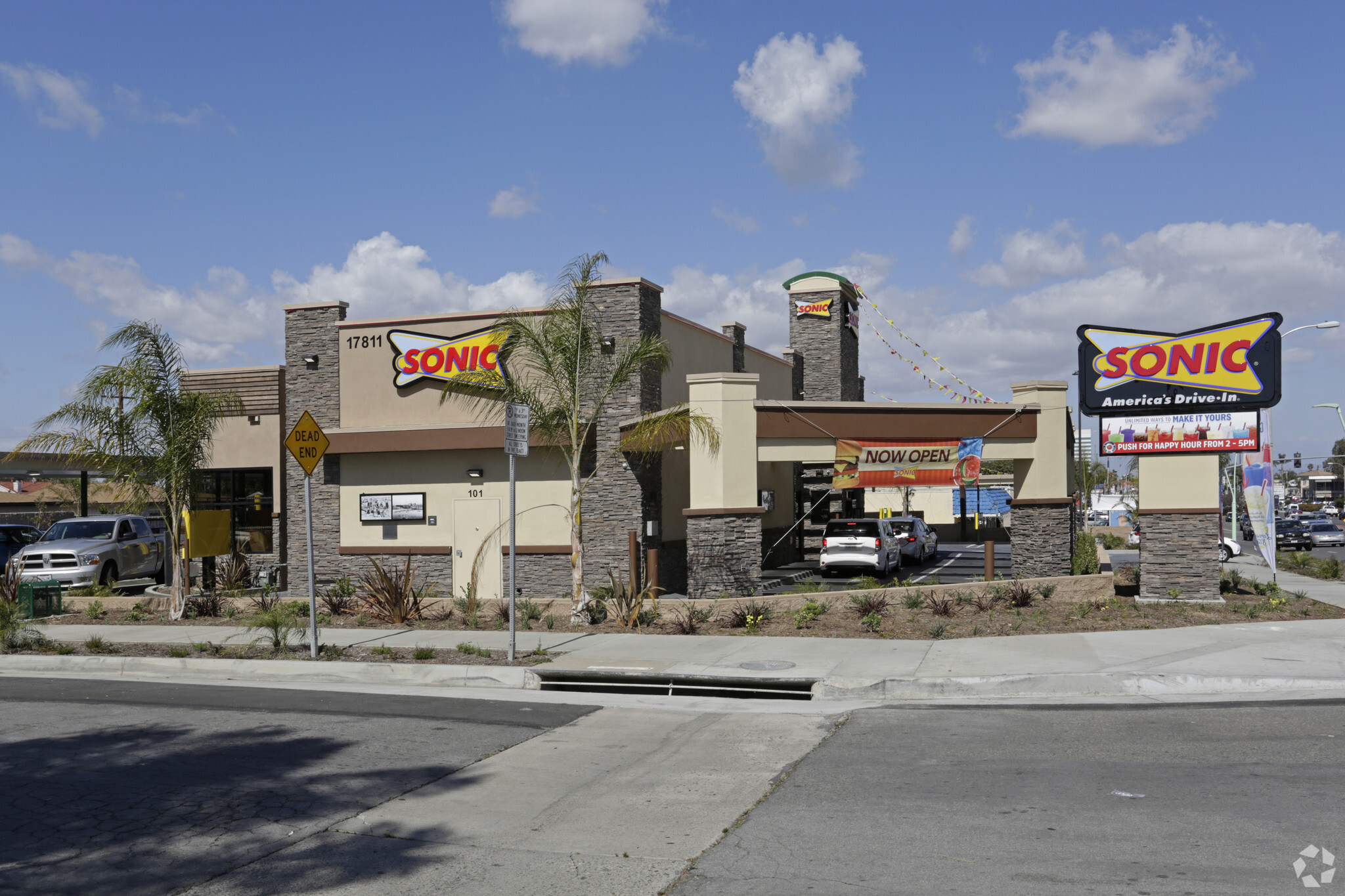 17811 Beach Blvd, Huntington Beach, CA for lease Primary Photo- Image 1 of 6