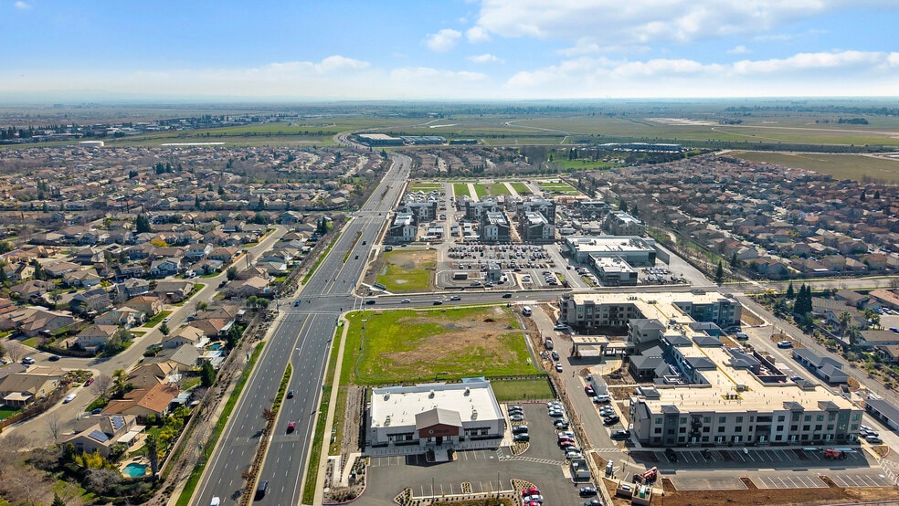 3370 Zinfandel Dr, Rancho Cordova, CA for sale - Aerial - Image 2 of 11