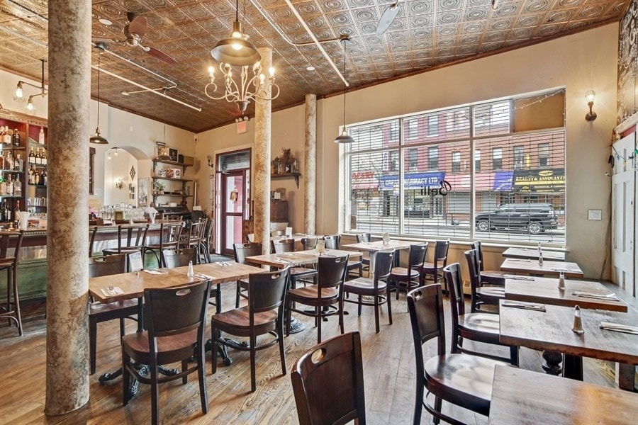860 Fulton St, Brooklyn, NY for lease Interior Photo- Image 1 of 8