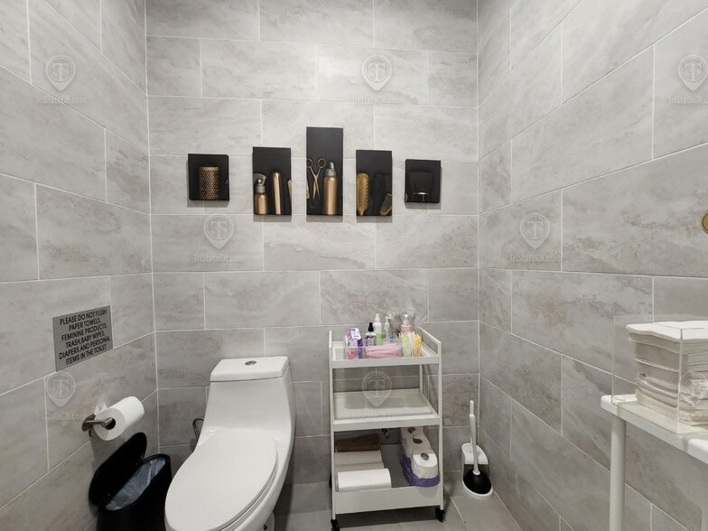 970 Rogers Ave, Brooklyn, NY à louer - Photo du bâtiment - Image 2 de 9