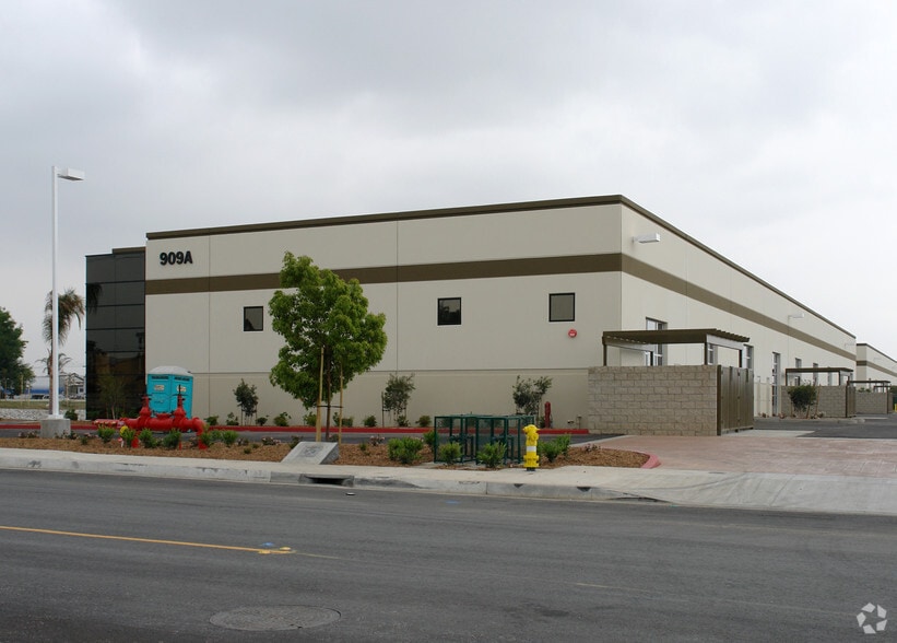 909 S Cucamonga Ave, Ontario, CA for sale - Building Photo - Image 2 of 44