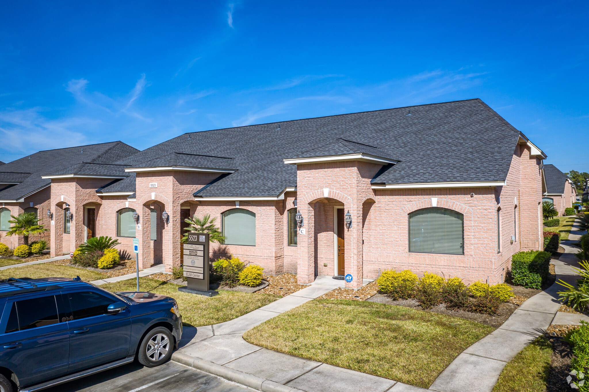 5501-5529 Louetta Rd, Spring, TX à louer Photo du bâtiment- Image 1 de 23