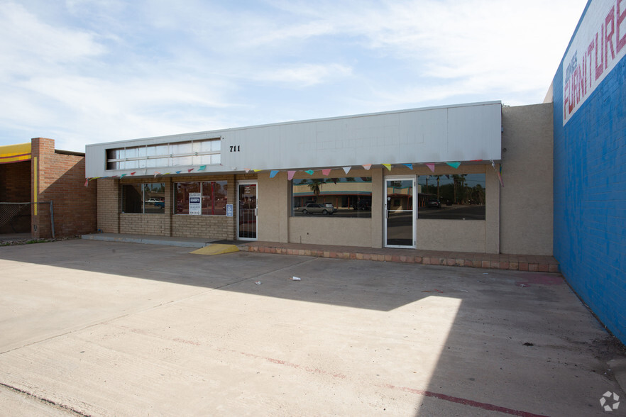 711 E Florence Blvd, Casa Grande, AZ for lease - Building Photo - Image 1 of 2