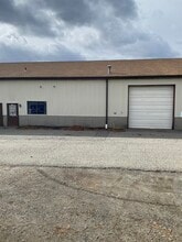 180 Sunny Valley Rd, New Milford, CT for lease Interior Photo- Image 2 of 14