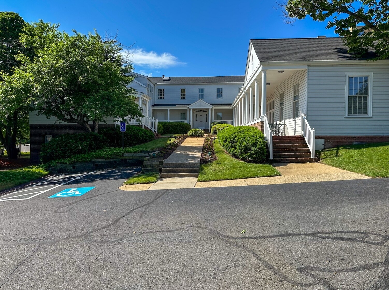 11718 Bowman Green Dr, Reston, VA for lease Building Photo- Image 1 of 7