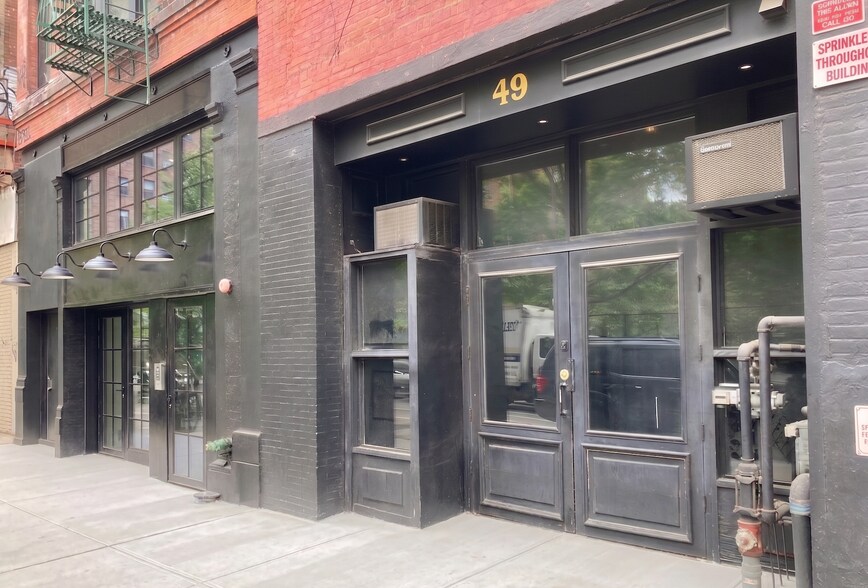 49 Monroe St, New York, NY à louer - Photo du bâtiment - Image 2 de 13