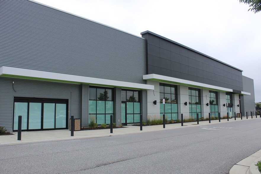 6711 Ritchie Hwy, Glen Burnie, MD à louer - Photo du bâtiment - Image 1 de 23