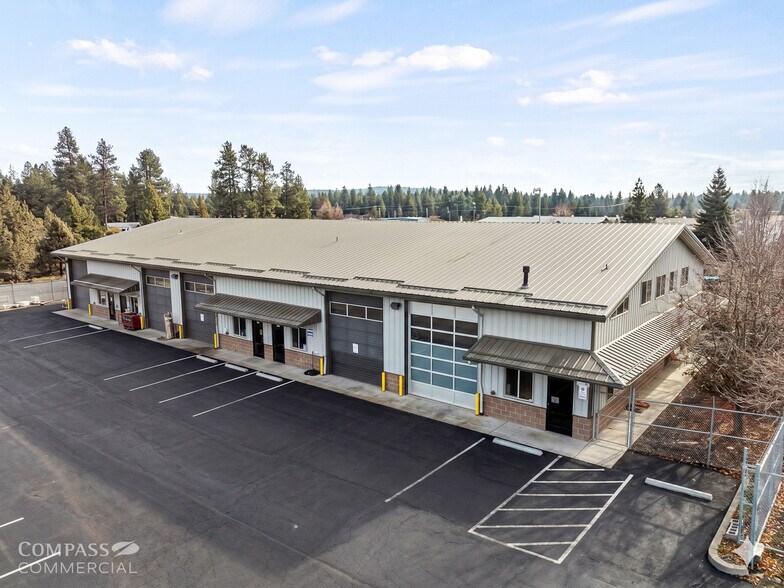 20680 Carmen Loop, Bend, OR à vendre - Photo du bâtiment - Image 1 de 25