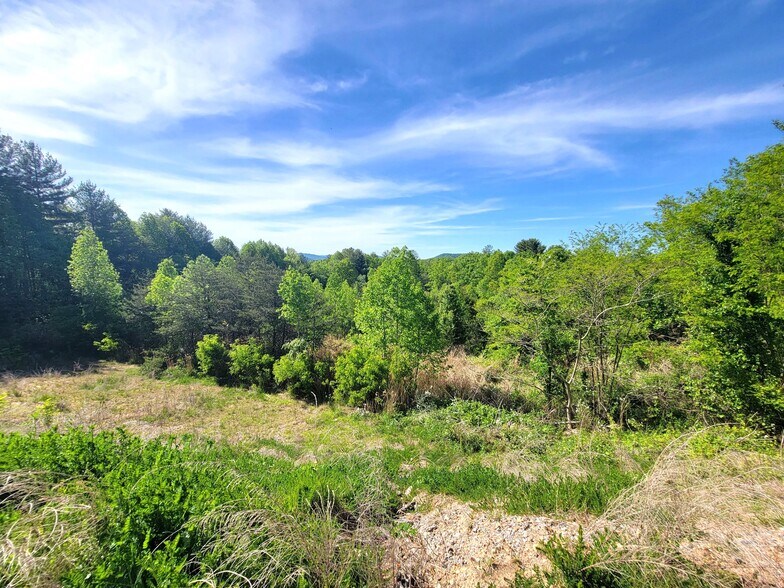 9999 Airport Rd, Arden, NC for sale - Building Photo - Image 3 of 6