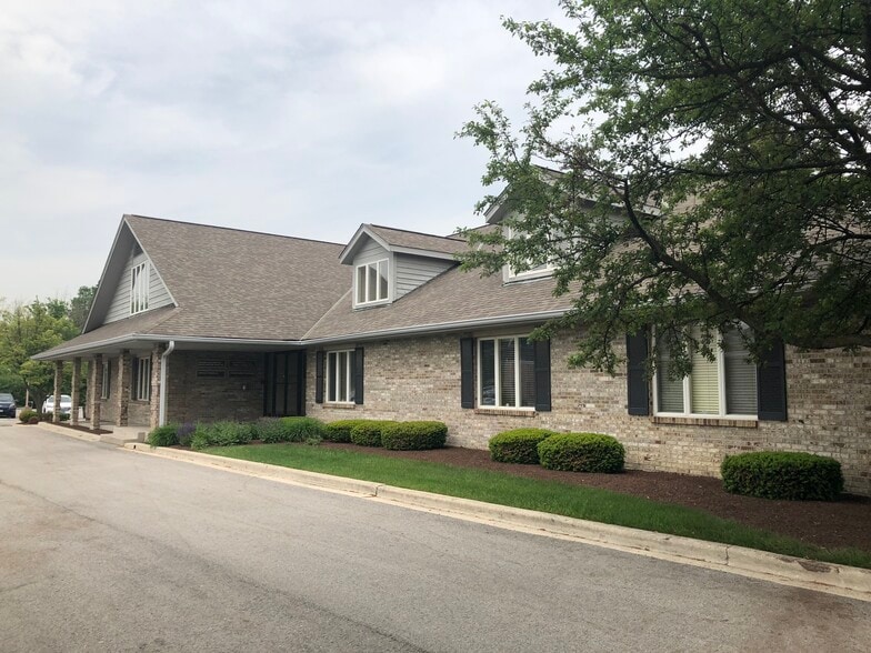 7512 S County Line Rd, Burr Ridge, IL for lease - Building Photo - Image 3 of 6