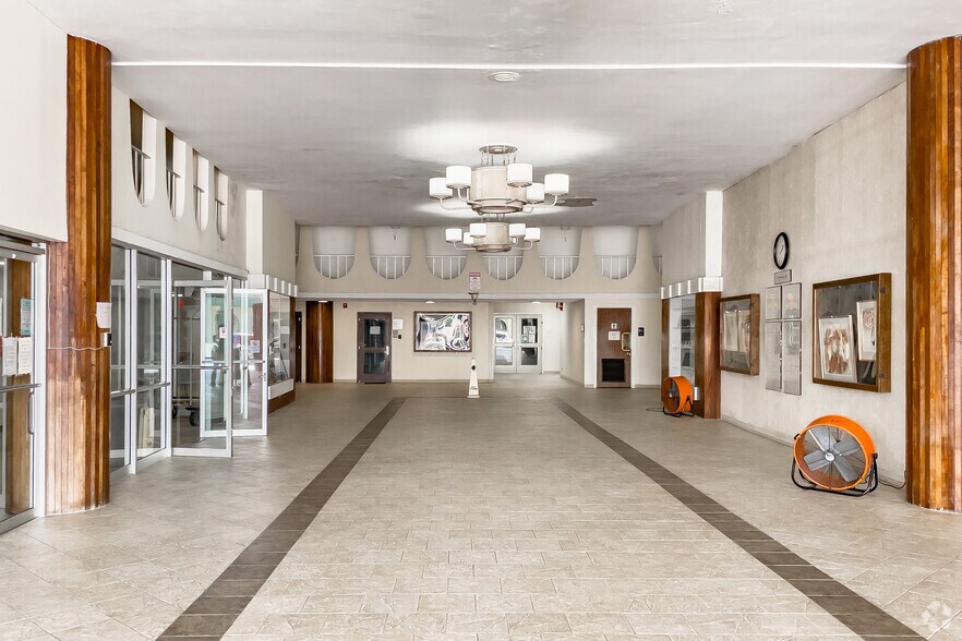 101 Aupuni St, Hilo, HI à louer - Photo du bâtiment - Image 3 de 5