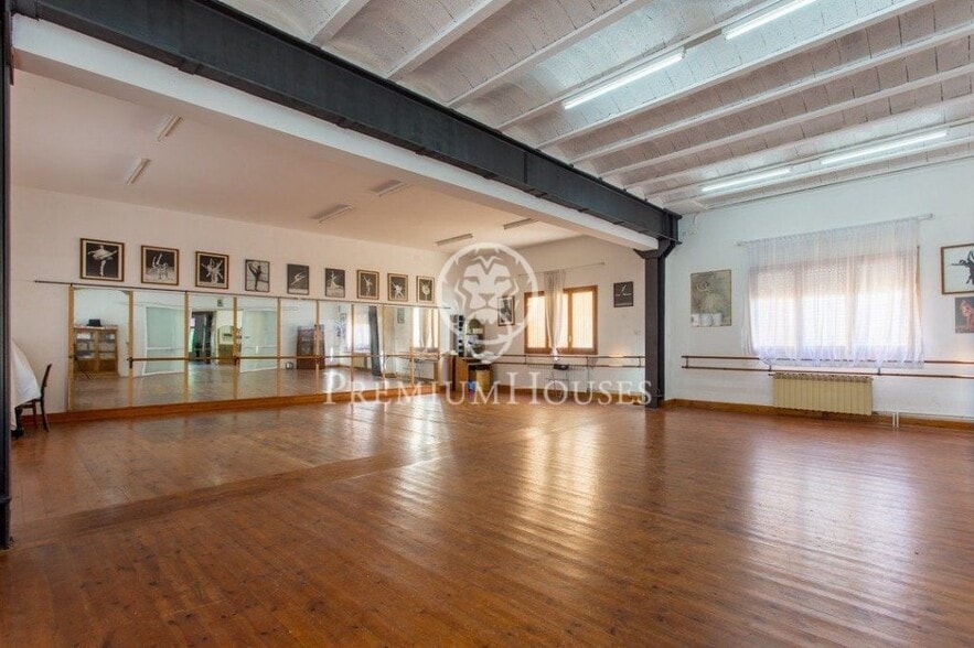 Retail in Arenys de Mar, Barcelona for sale - Interior Photo - Image 3 of 29