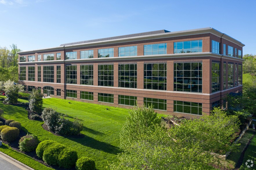 8720 Stony Point Pky, Richmond, VA for lease - Building Photo - Image 2 of 10