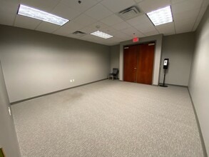 258 Southhall Ln, Maitland, FL for lease Interior Photo- Image 1 of 4