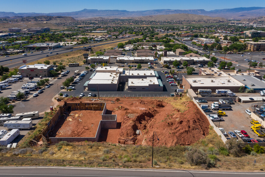 St George Blvd, St George, UT à vendre - Photo du bâtiment - Image 1 de 1