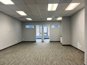 6700-7080 SW Nyberg Rd, Tualatin, OR à louer Photo intérieure- Image 2 de 3