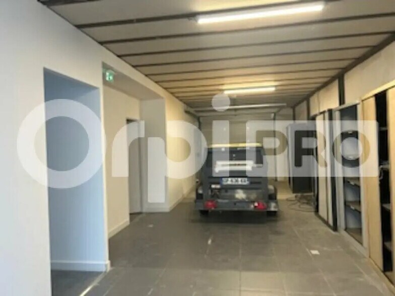 Flex in Vénissieux for sale - Interior Photo - Image 2 of 5