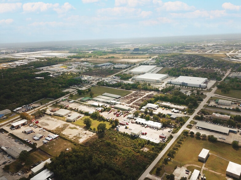 16140 Waverly Dr, Houston, TX à louer - Photo du bâtiment - Image 2 de 4