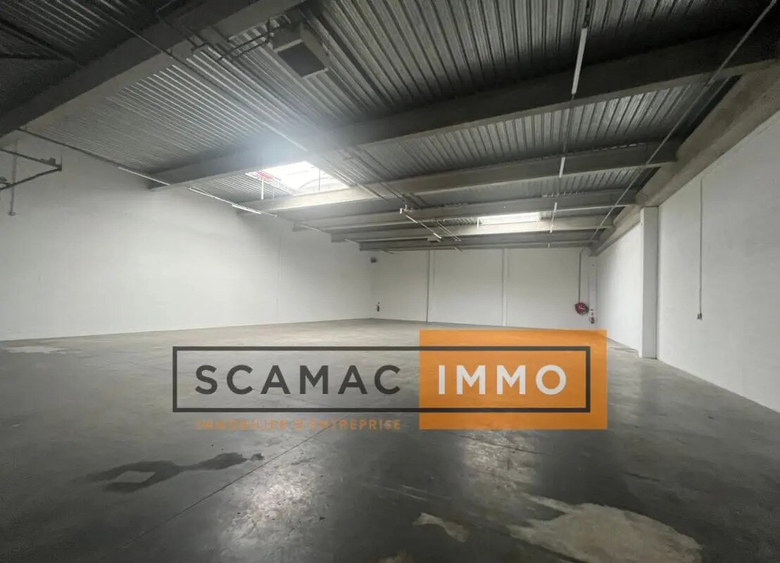 Office in Le Bourget for lease Building Photo- Image 1 of 14